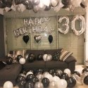 Srebrny napis baner sto lat balony z konfetti Srebrny napis baner sto lat balony z konfetti