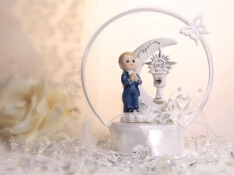 Dekoracje ozdoby figurka na tort komunijny Dekoracje ozdoby figurka na tort komunijny
