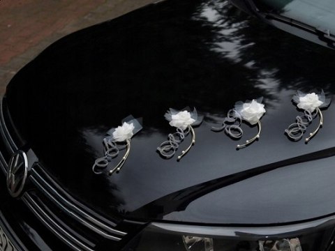 Dekoracja ozdoby kwiaty róże na maskę auto ślubne Dekoracja ozdoby kwiaty róże na maskę auto ślubne