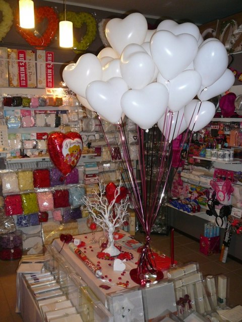 Balony na Walentynki białe serce 25 cm 100 szt Balony na Walentynki białe serce 25 cm 100 szt